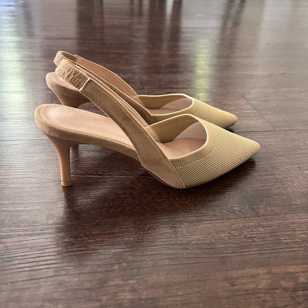 Heels - Picture 2 of 4